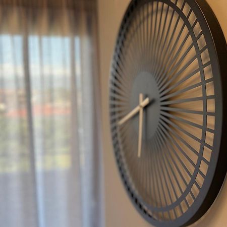 Modern Luxury Suite Kardítsa Eksteriør bilde