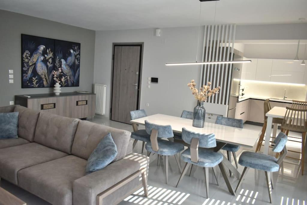 Modern Luxury Suite Kardítsa Eksteriør bilde