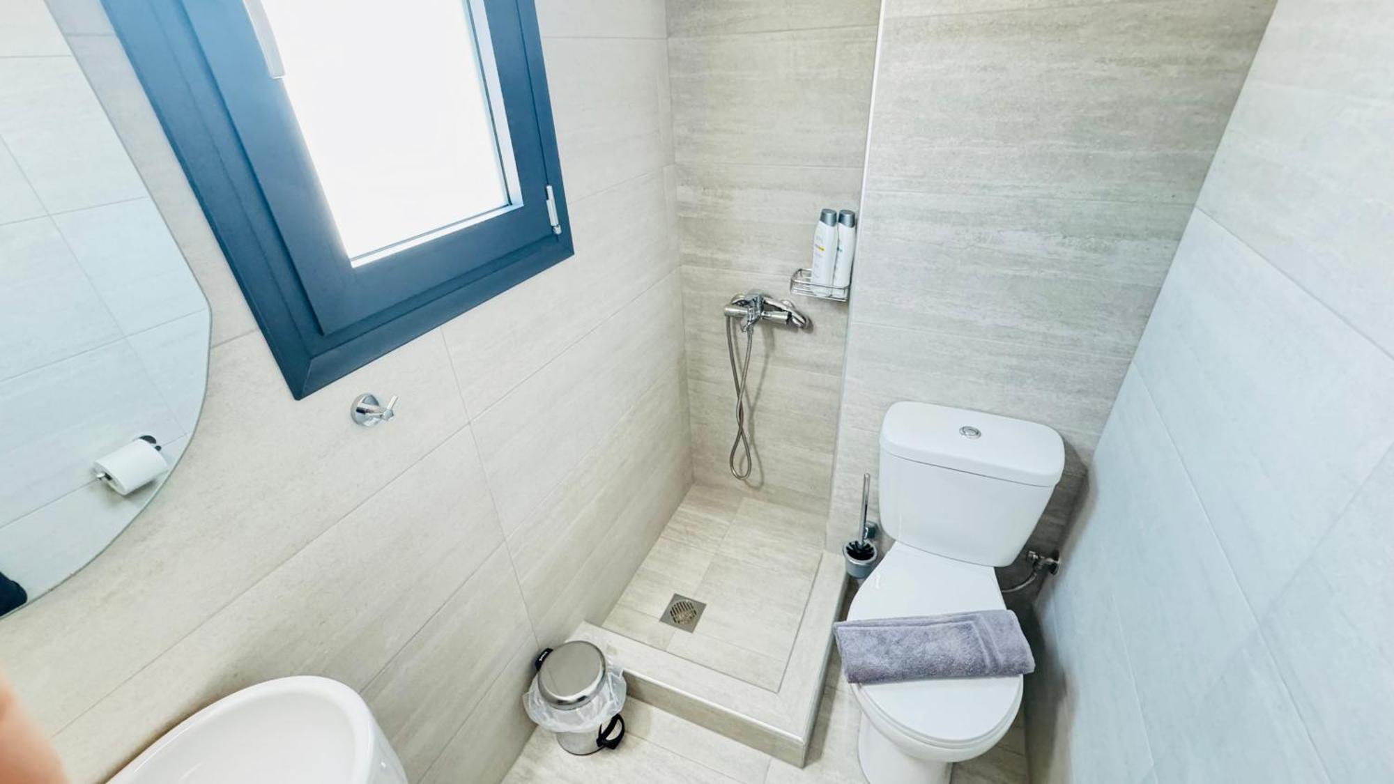 Modern Luxury Suite Kardítsa Eksteriør bilde