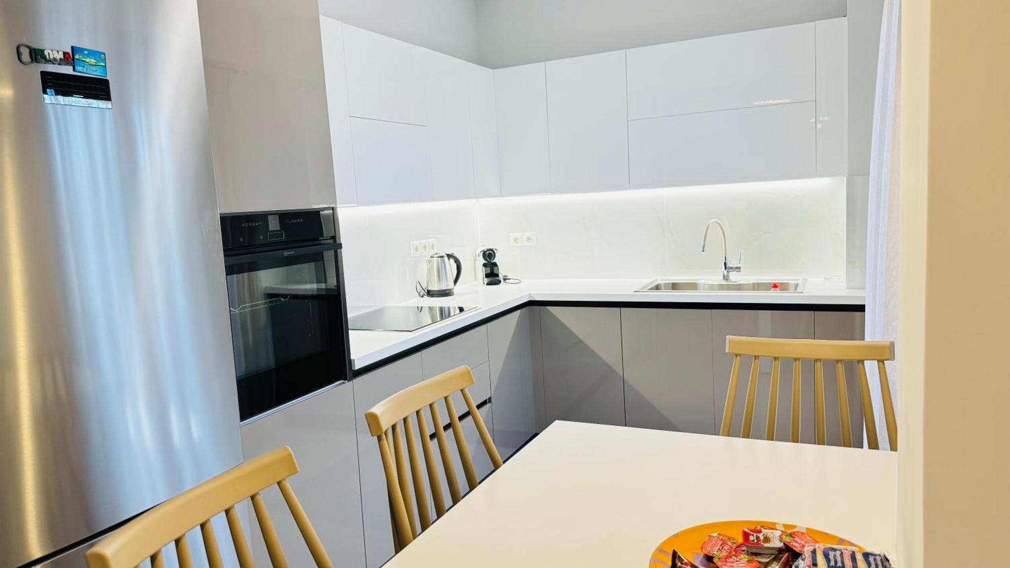Modern Luxury Suite Kardítsa Eksteriør bilde
